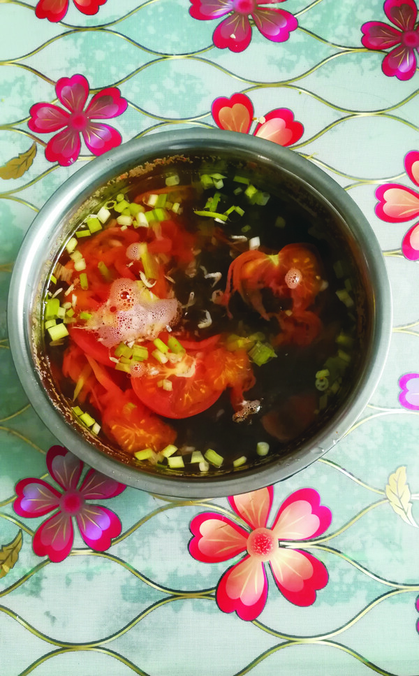 西红柿紫菜汤