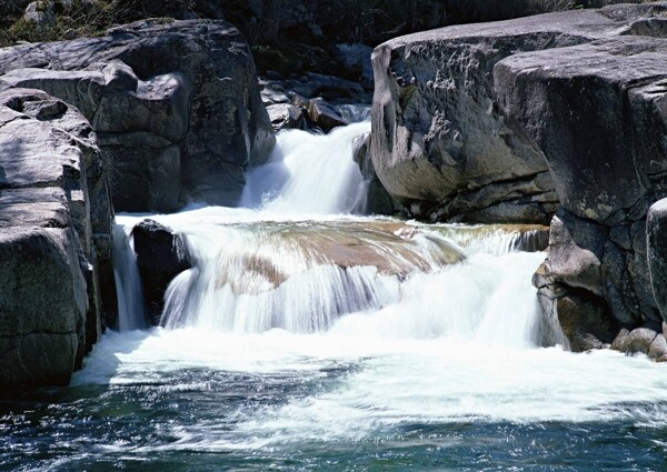 高清唯美山川流水