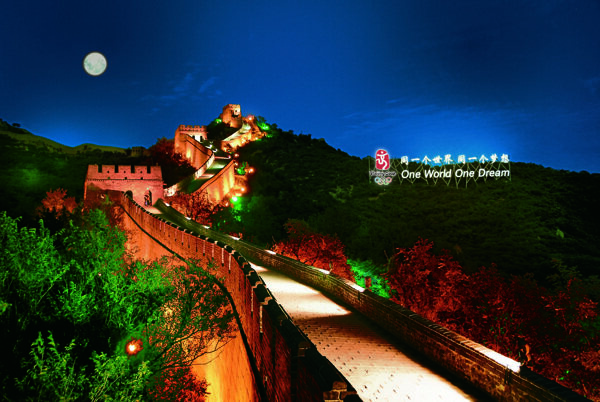 八达岭长城夜景月亮图片