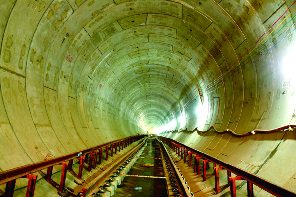 地铁盾构区间隧道