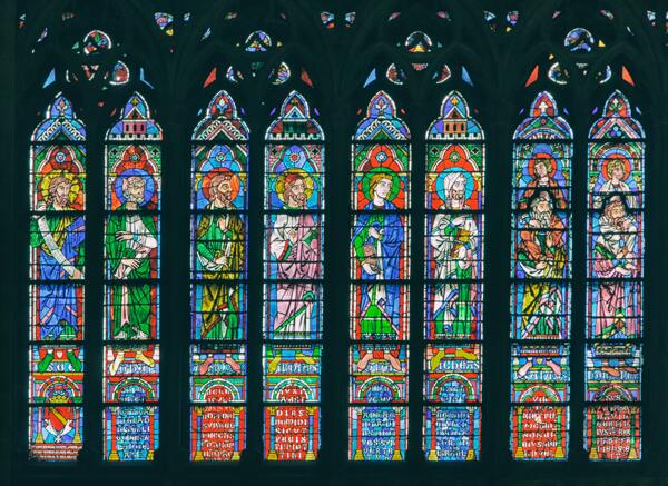宗教图案复古琉璃窗户