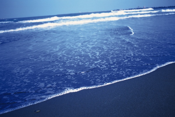 全球首席大百科海滩海边沙滩海浪海水浪花