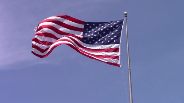 美国国旗风中飘扬视频
