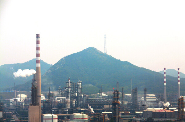 石化炼厂图片
