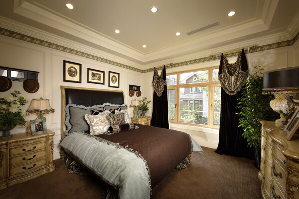 美式风格卧室黑色窗帘室内装修效果图