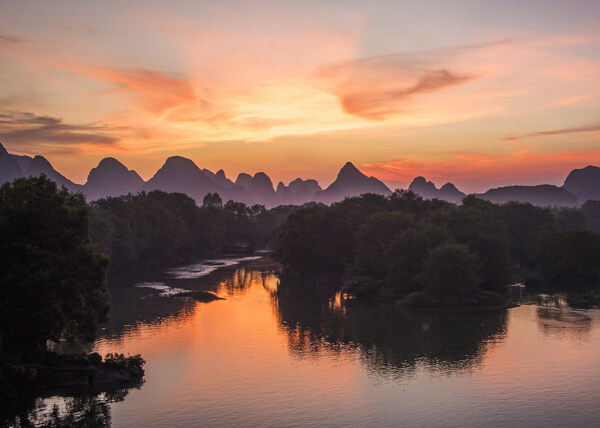 广西桂林漓江晚霞风景