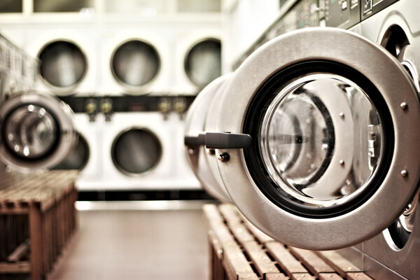现代科技洗衣机图片