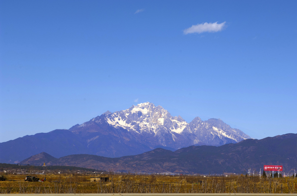 玉龙雪山图片