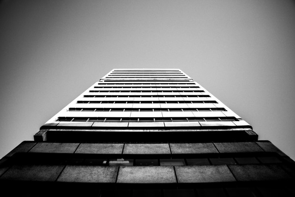 黑白摩天楼